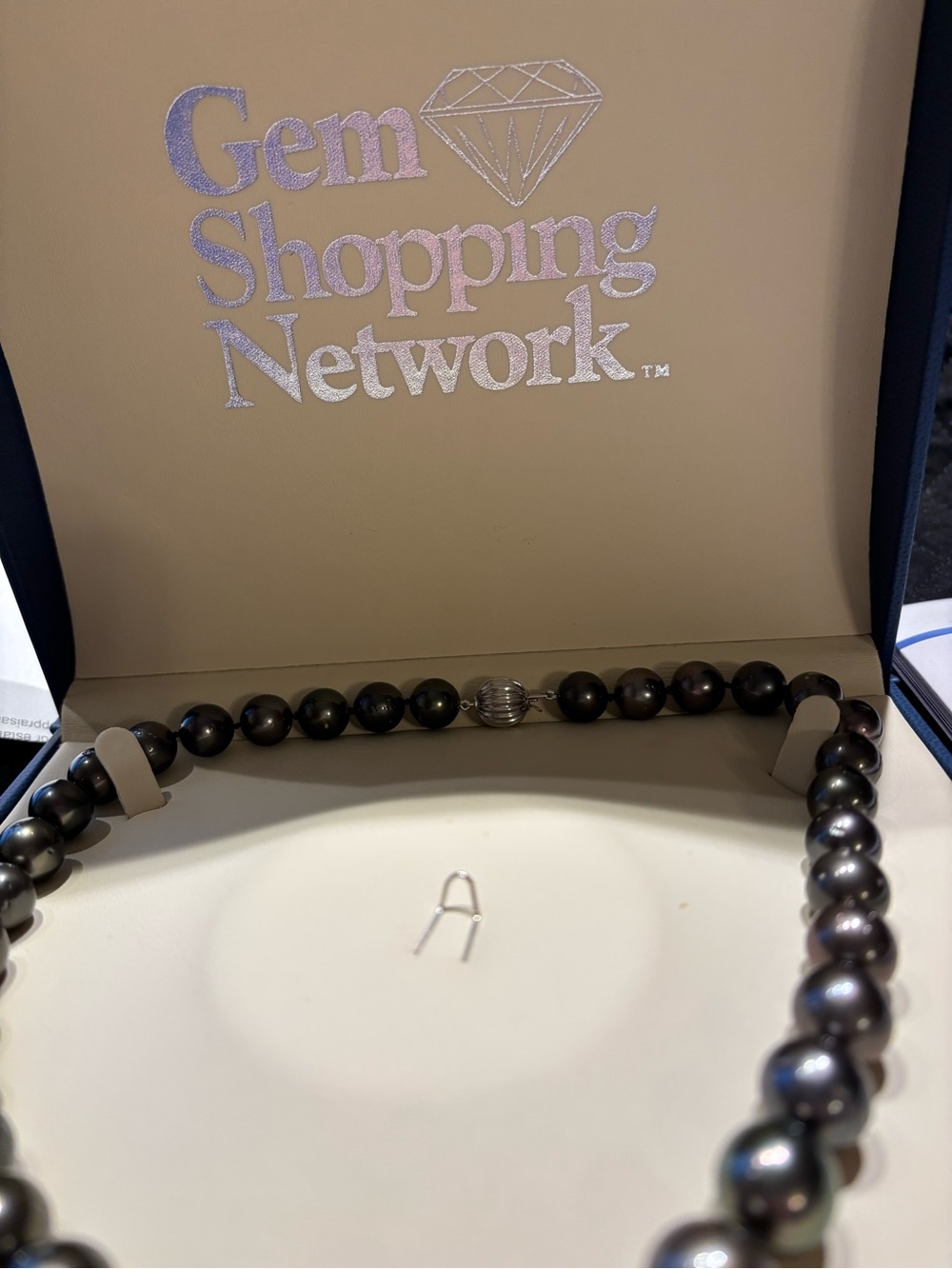 18” Tahitian Pearl Necklace Gray 35 pearls - Picture 9 of 9